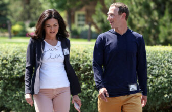 Mark Zuckerberg and Sheryl Sandberg want you to know they’re still friends and definitely not mad at each other