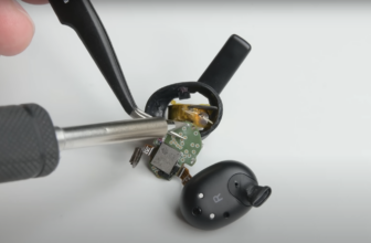 Bang & Olufsen’s new earbuds with ‘replaceable batteries’ don’t seem to be very repairable