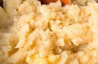 OLD-FASHIONED STEWED POTATOES