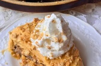 FROST ON THE PUMPKIN PIE
